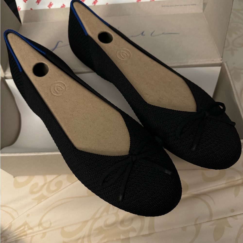 BNIB Rothy’s Blackout Flats